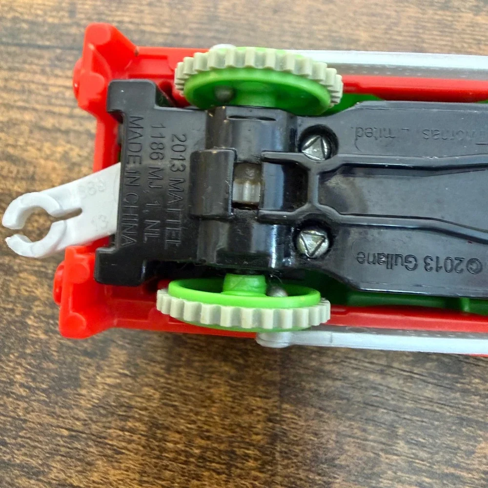 Mattel Thomas Friends Percy Motorized Train Engine Green TrackMaster BML07 2013